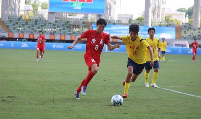 开云体育下载-十五运会U16男足赛在广东梅州开赛