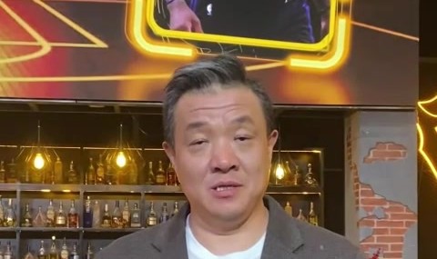 开云体育app-杨健：本赛季湖人的经历如梦似幻 他们的未来一定值得期待