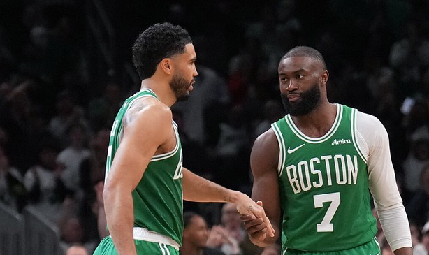 开云体育下载-布朗：我和塔图姆之间无论谁有一点动静 都会被媒体拿去报道|凯尔特人|波士顿凯尔特人队|杰森-塔图姆|nba|杰伦_新浪体育_新浪新闻